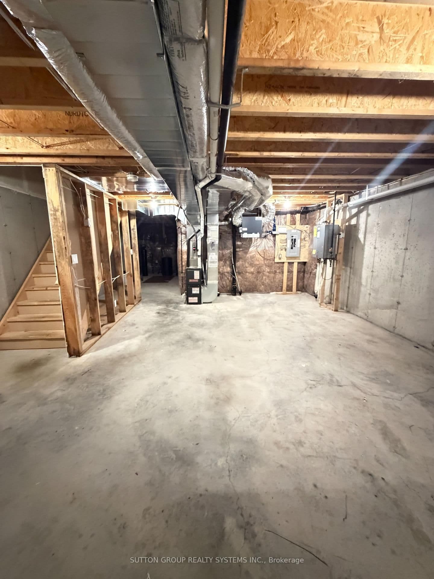 160 Stanley Street, Unit 4 thumbnail 20