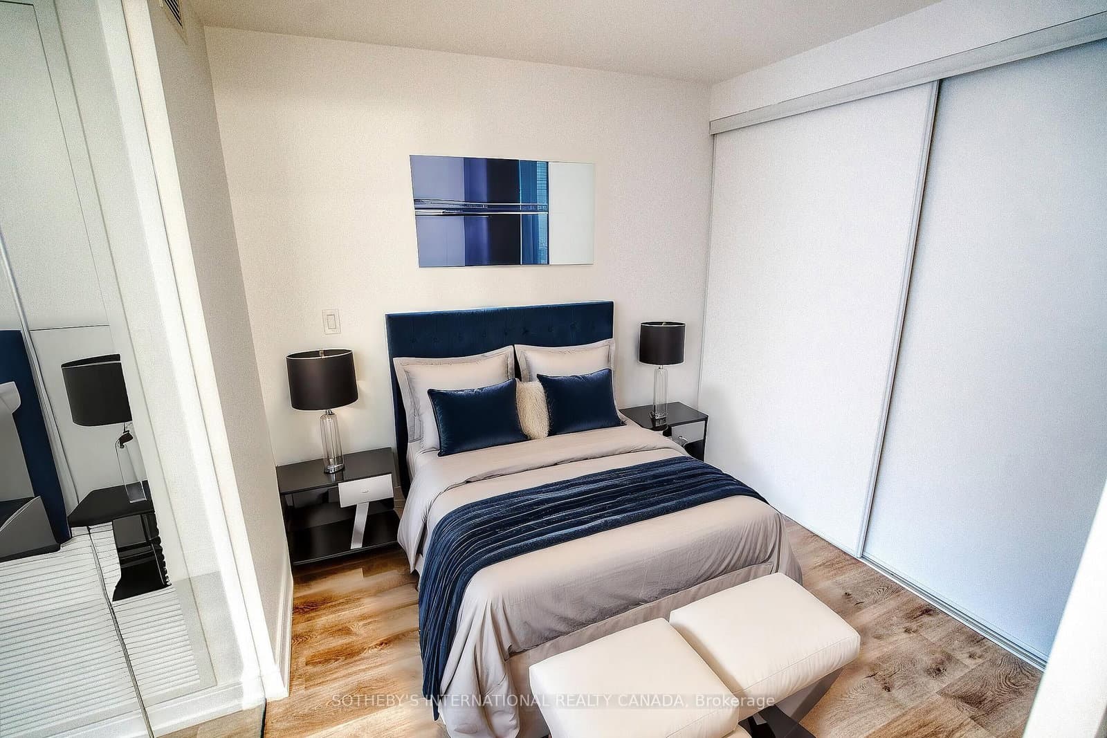 1 Jarvis Street, Unit 805 thumbnail 18