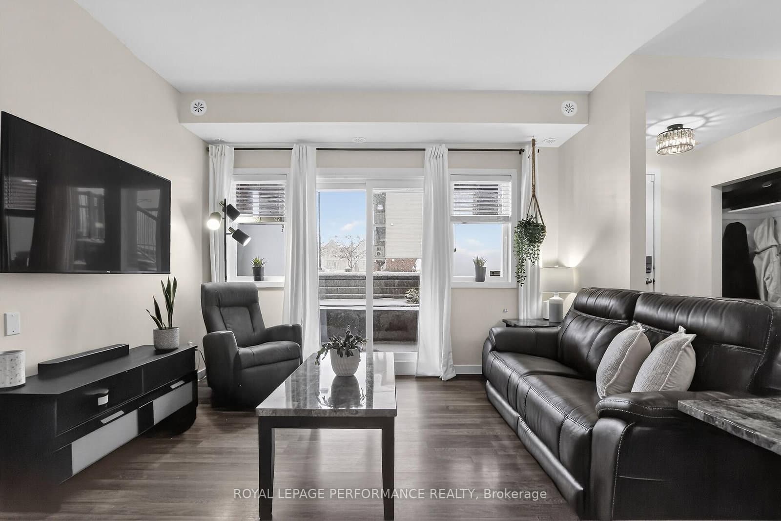 135 Harthill Way, Unit B thumbnail 19