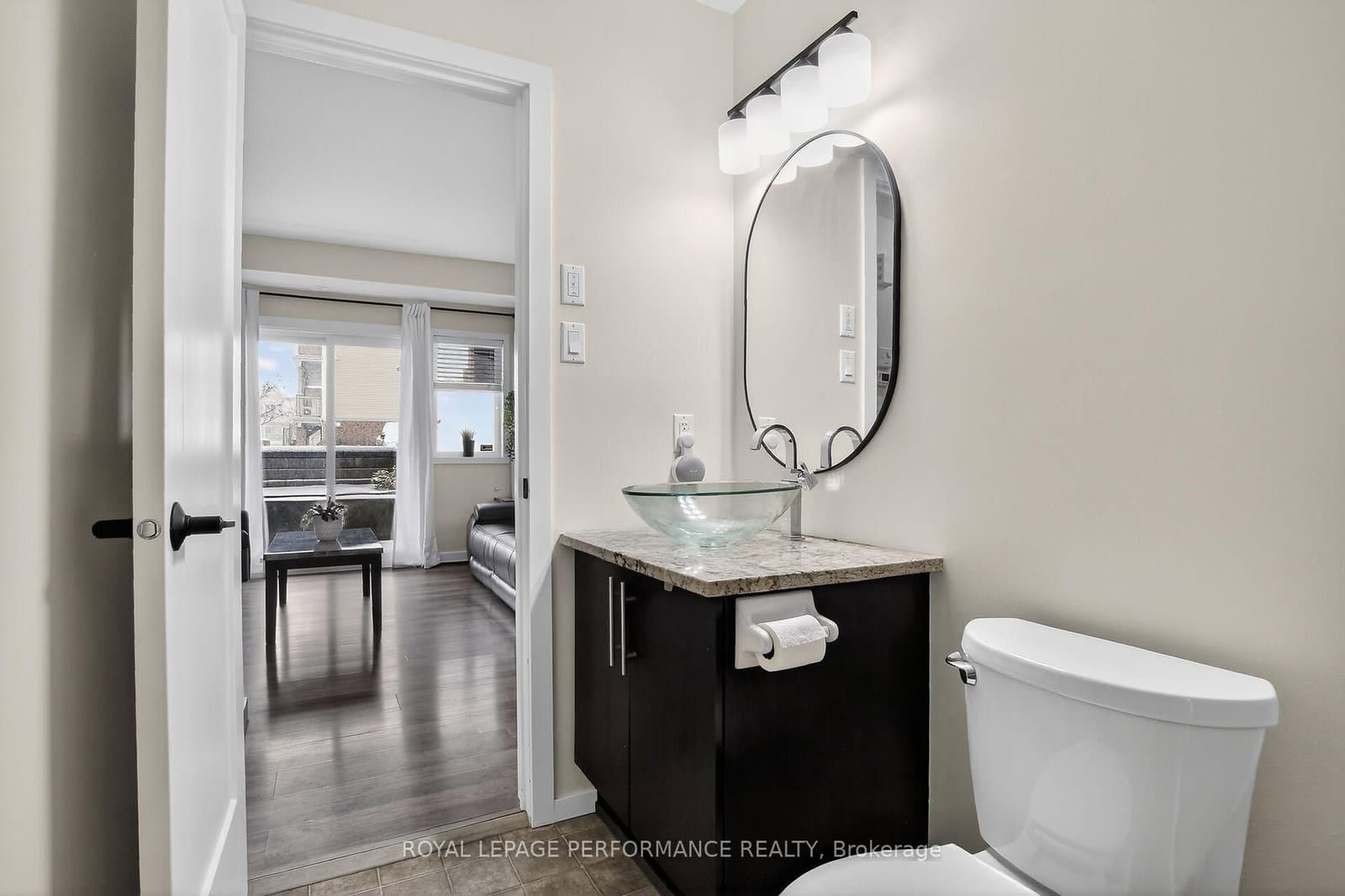 135 Harthill Way, Unit B thumbnail 26
