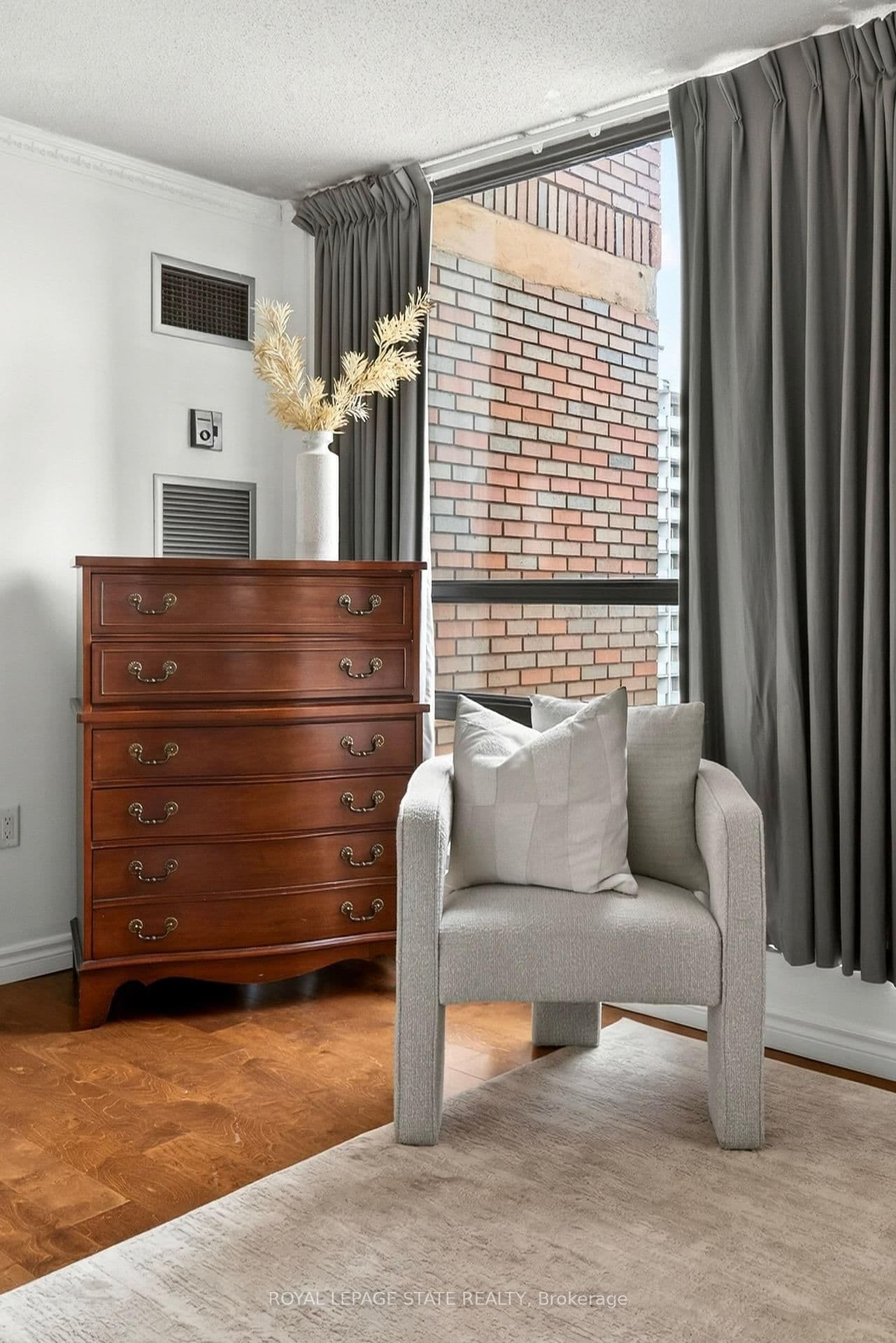 222 Jackson Street W, Unit 1003 thumbnail 35