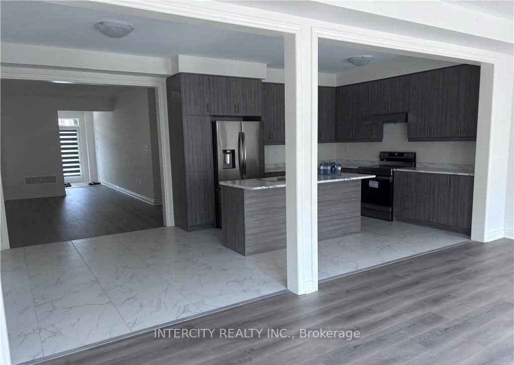 90 Attwater Drive thumbnail 4
