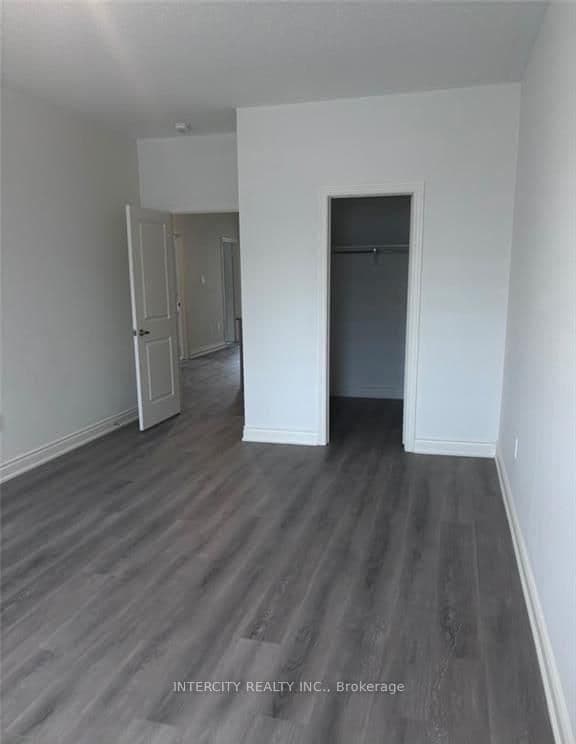 90 Attwater Drive thumbnail 6