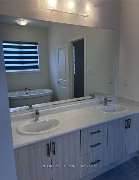 90 Attwater Drive thumbnail 7