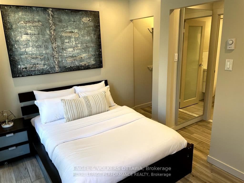 10 Sherbrooke Avenue thumbnail 11
