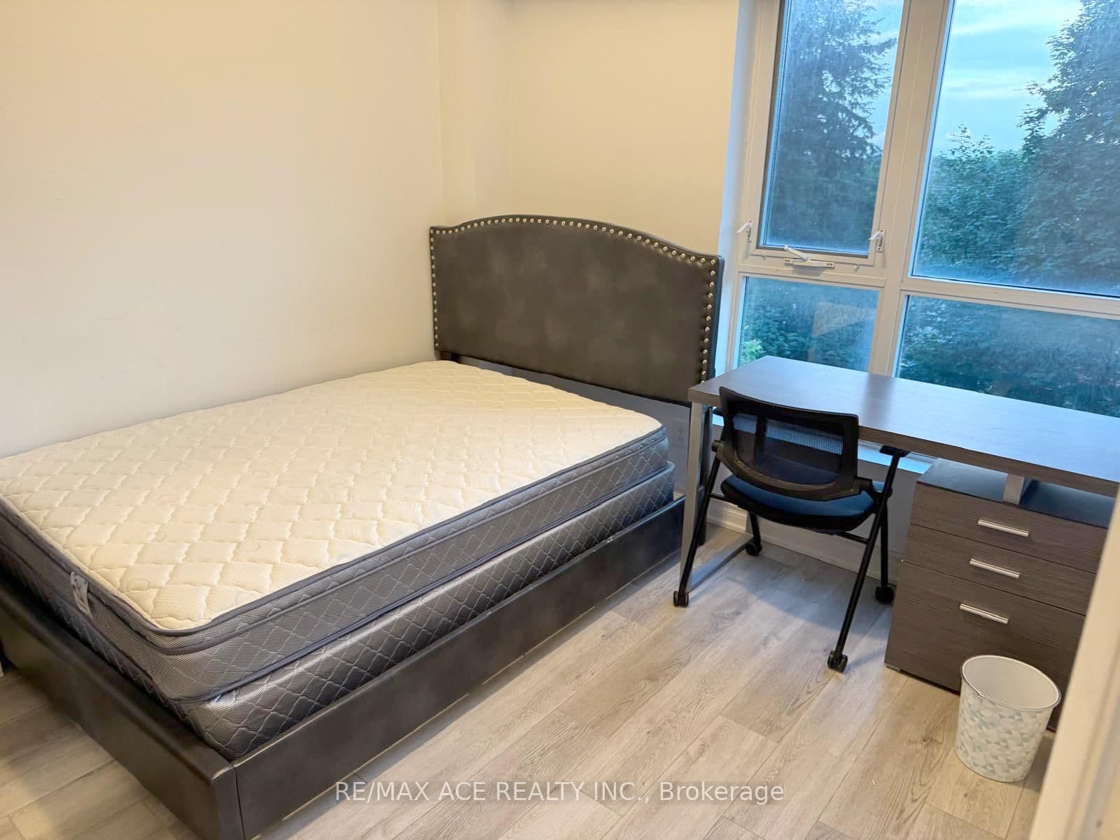 158 King Street N, Unit 504 thumbnail 11