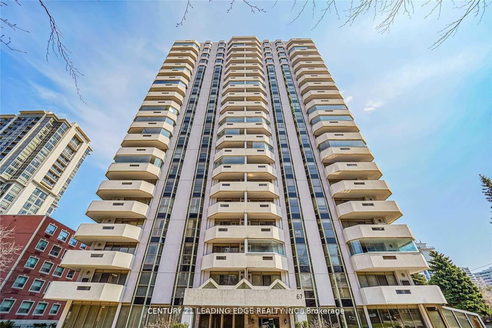 67 Caroline Street S, Unit 8A - Image 1