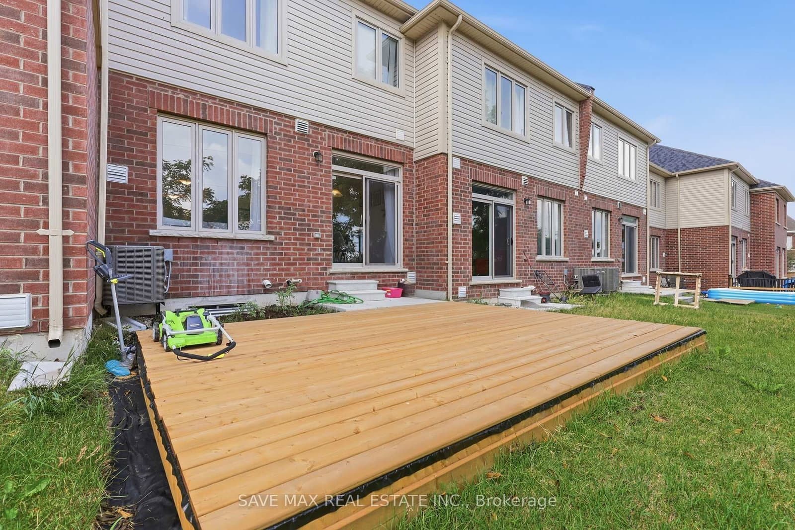 216 Broadacre Drive thumbnail 18