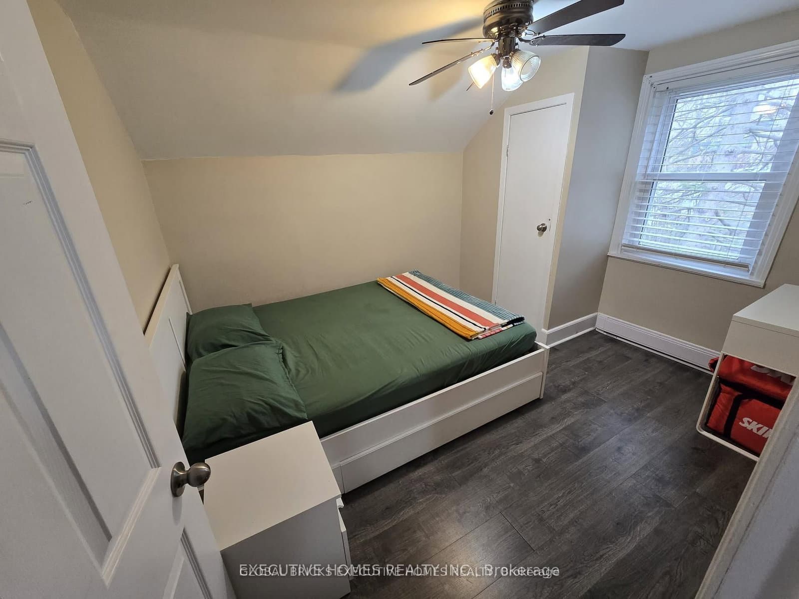 19 Cedar Street thumbnail 17