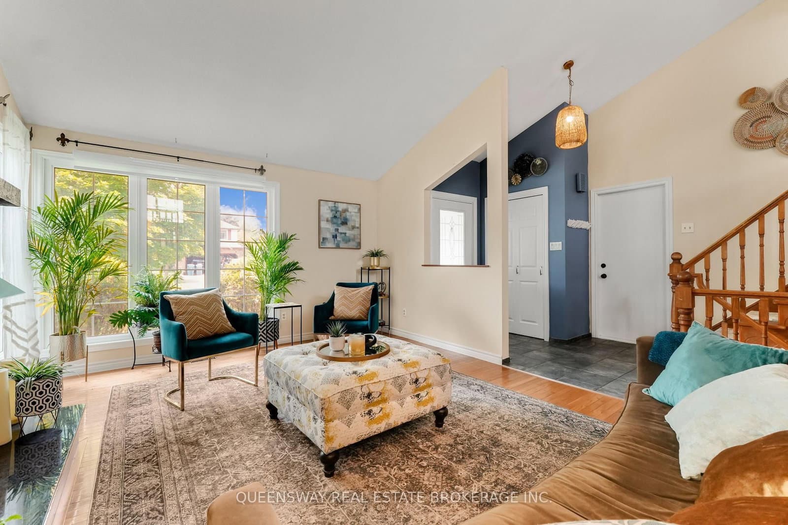 46 Greenwich Drive thumbnail 11