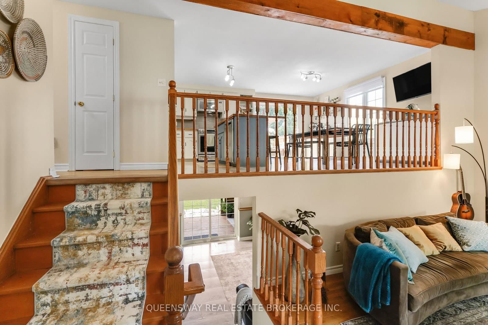 46 Greenwich Drive thumbnail 12