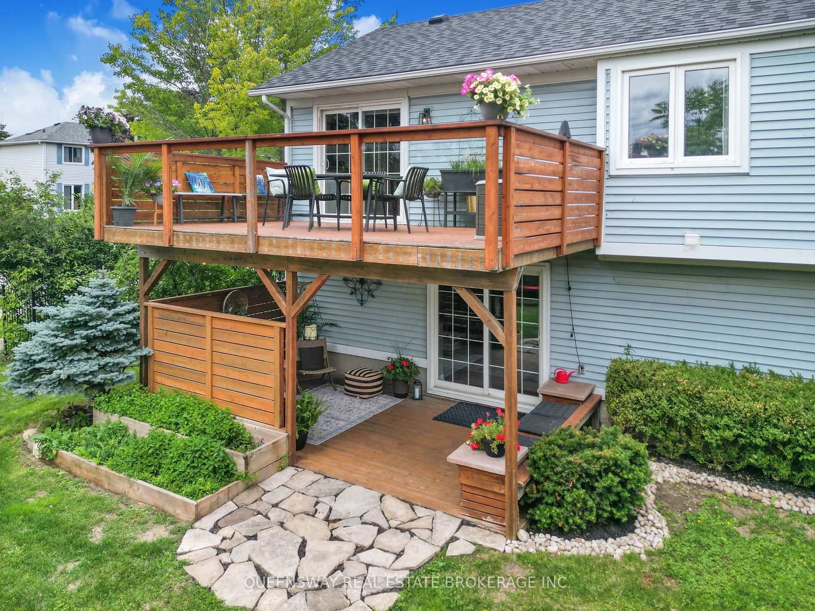46 Greenwich Drive thumbnail 2