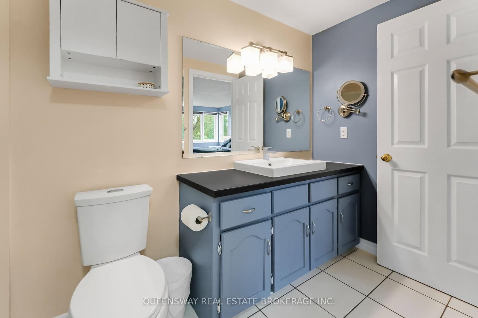 46 Greenwich Drive thumbnail 26
