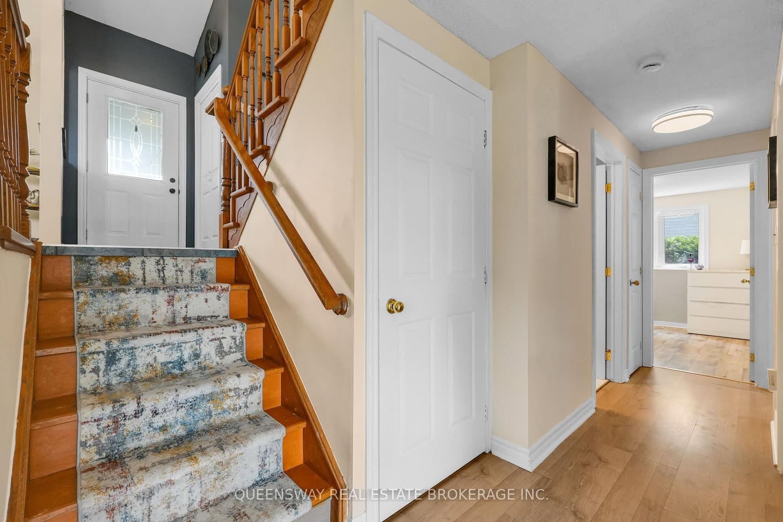 46 Greenwich Drive thumbnail 32