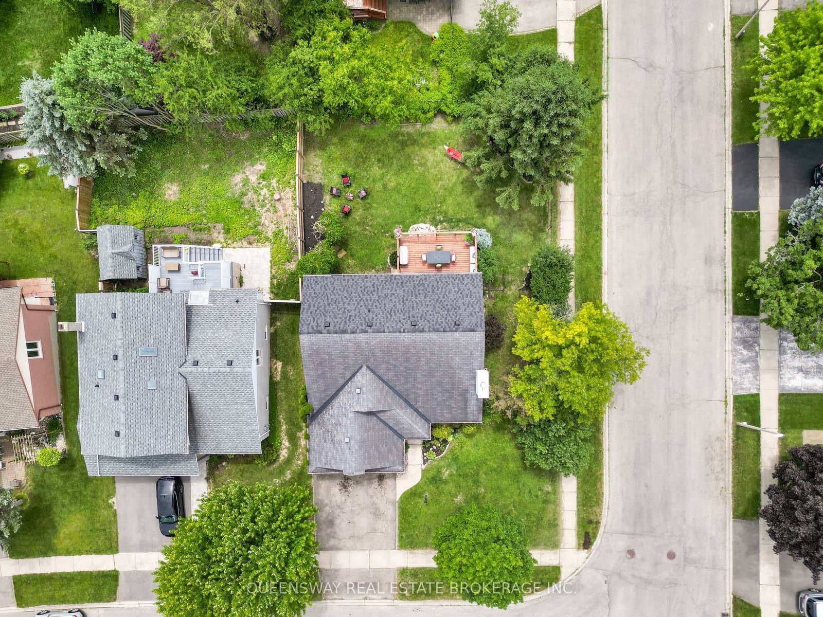 46 Greenwich Drive thumbnail 5