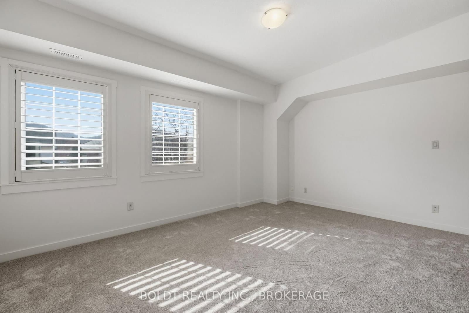 49 ONTARIO Street, Unit 8 thumbnail 18