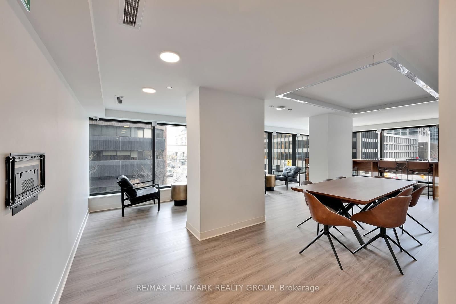 340 Queen Street, Unit 2308 thumbnail 13