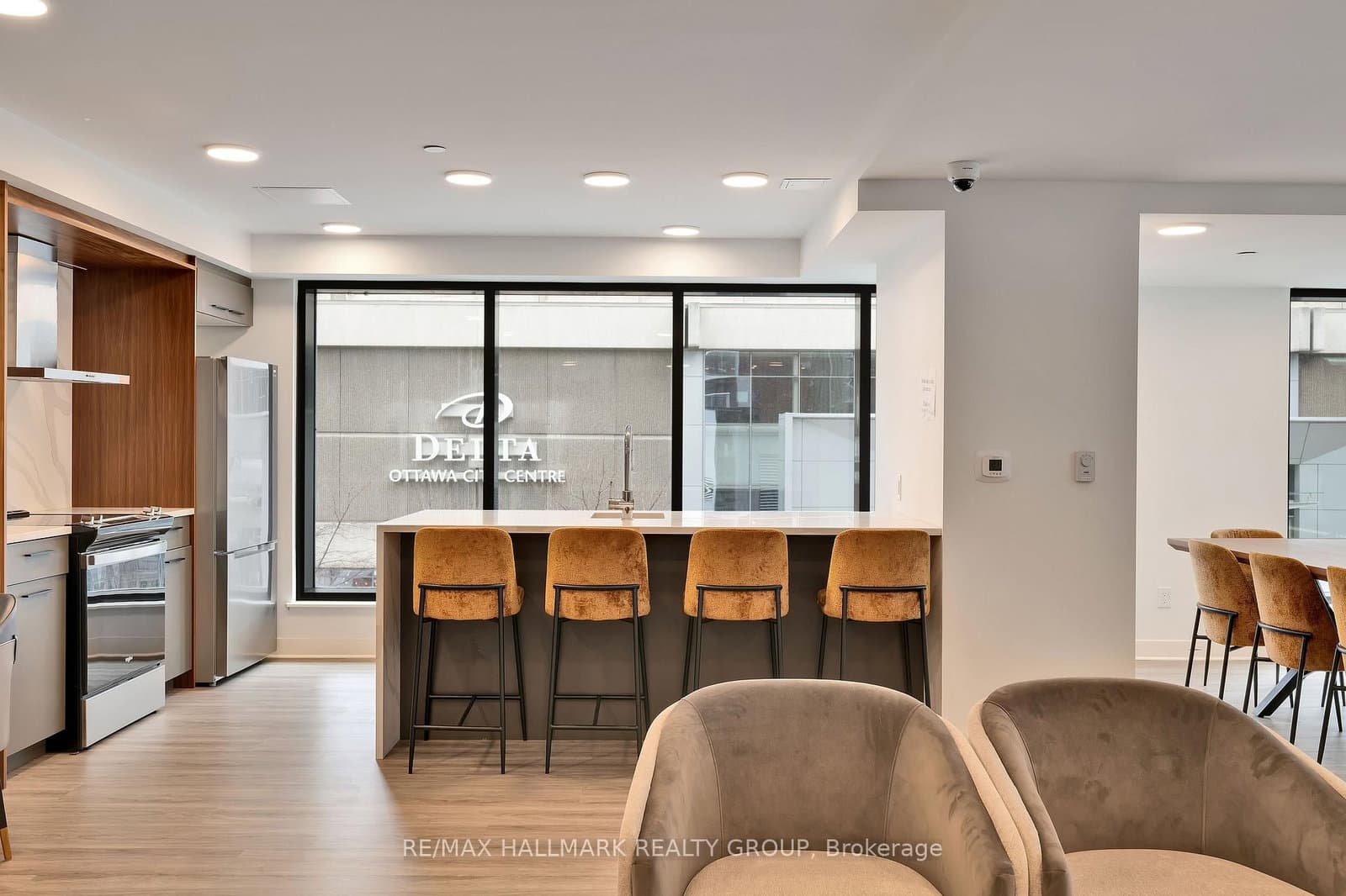 340 Queen Street, Unit 906 thumbnail 27