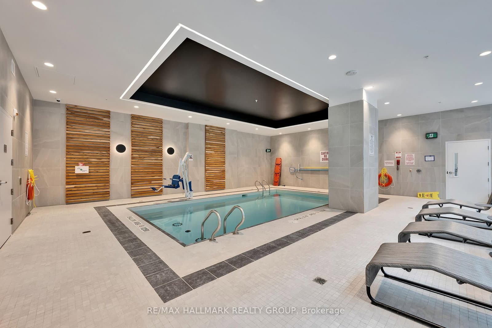 340 Queen Street, Unit 906 thumbnail 44