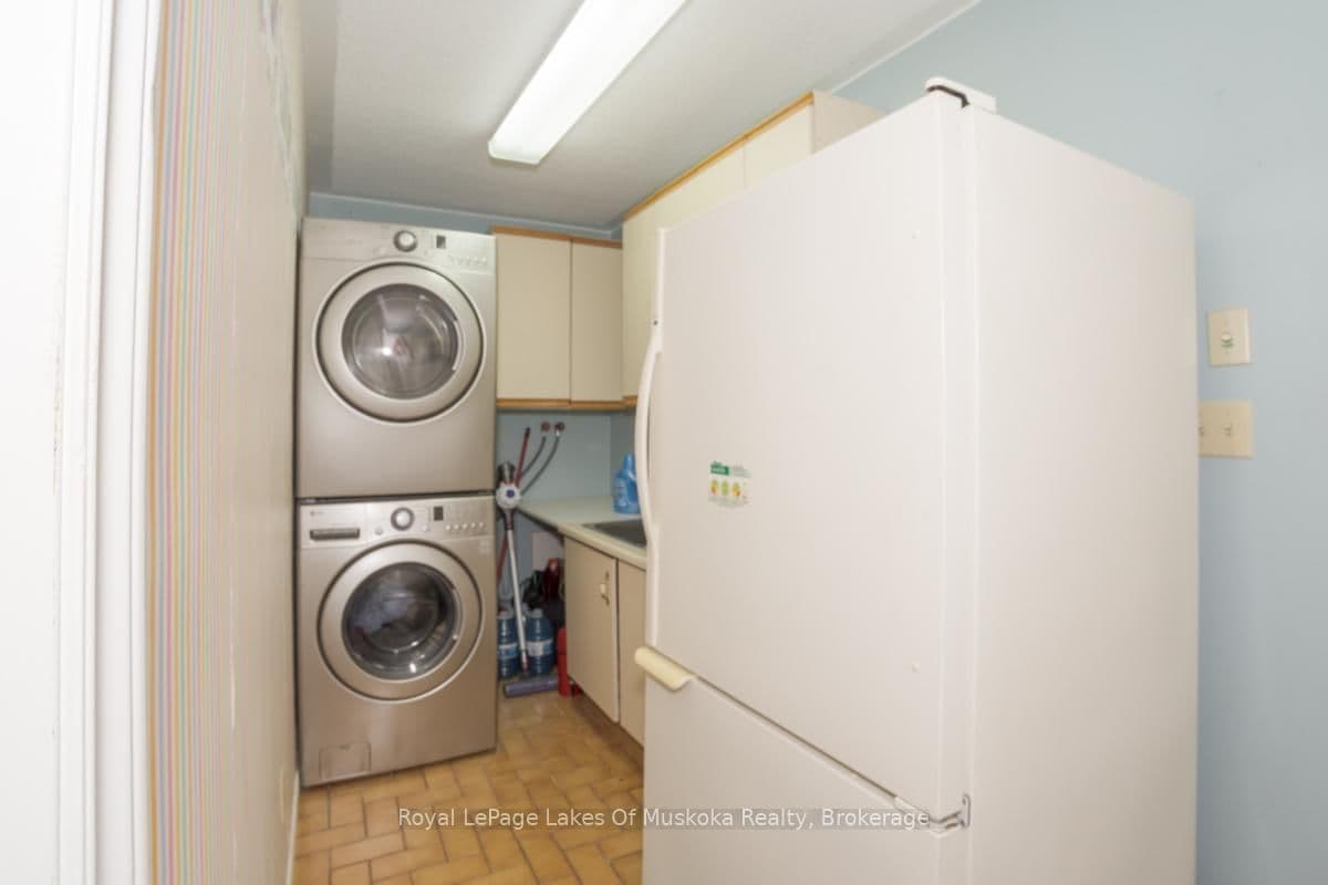 110 Dill Street thumbnail 33