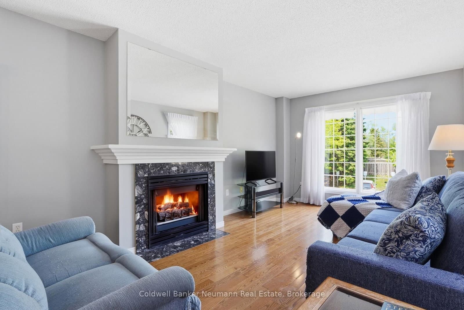 941 Gordon Street, Unit 49 thumbnail 2