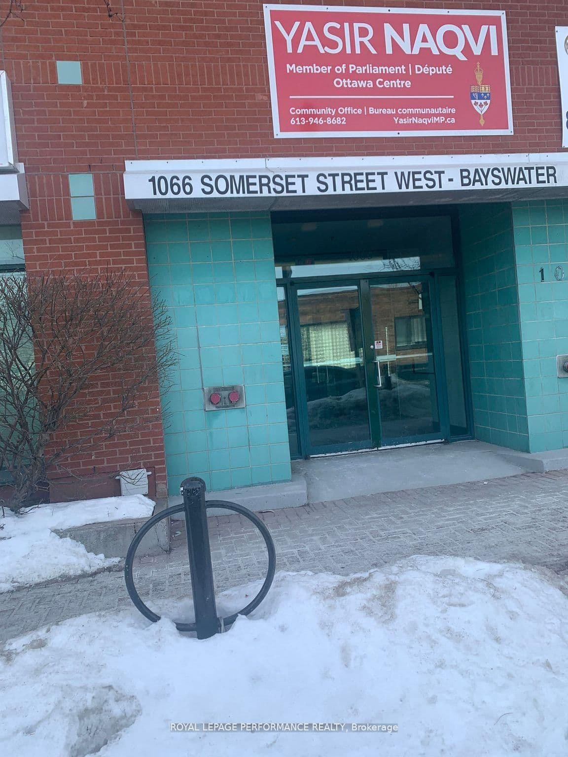 1066 W Somerset Street W, Unit 402 thumbnail 2