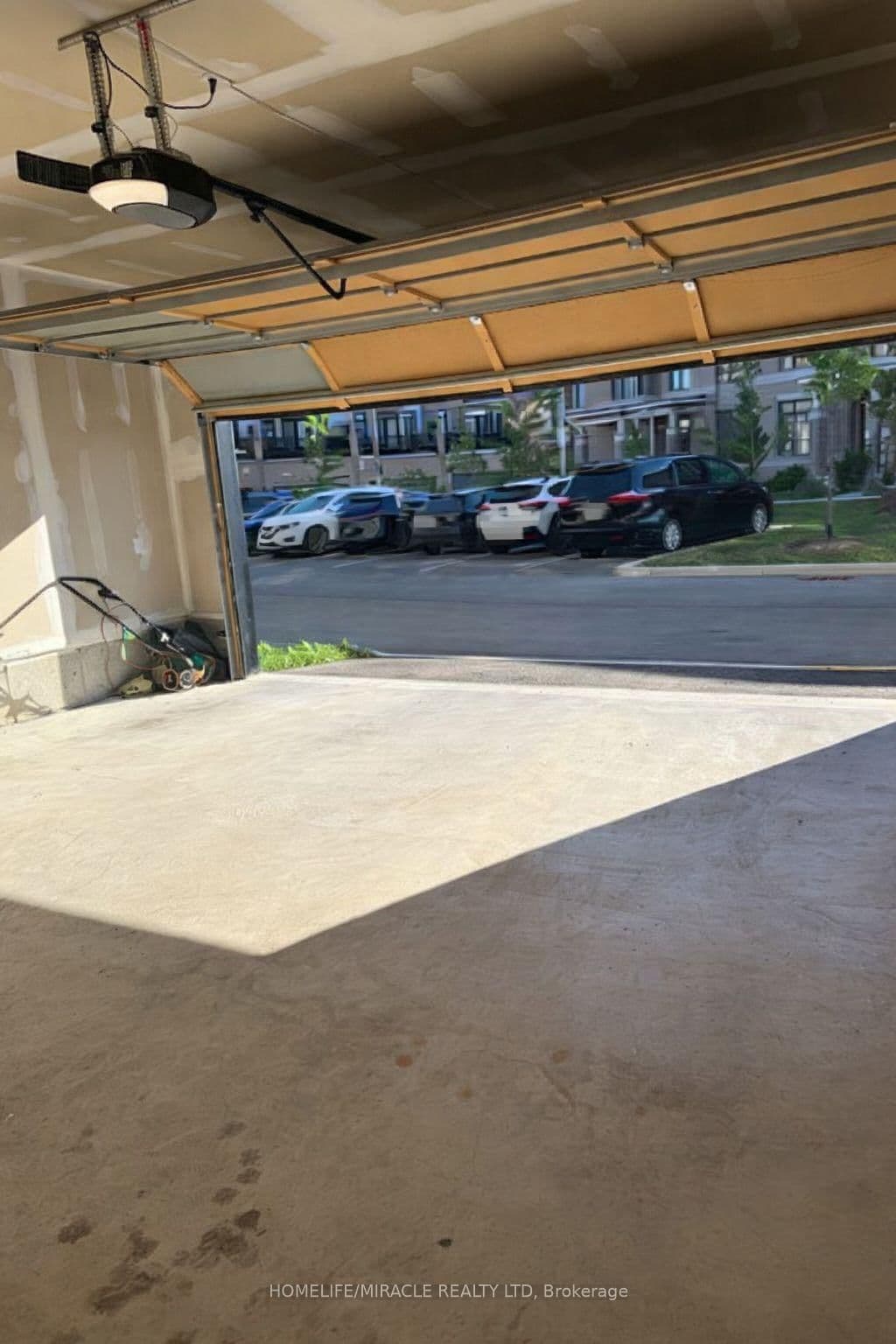 477 Provident Way thumbnail 4