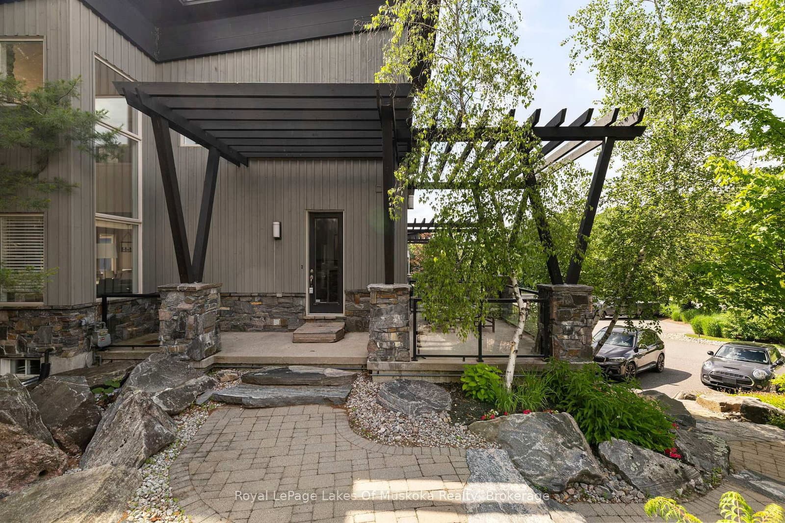 76 Carrick Trail - Image 1