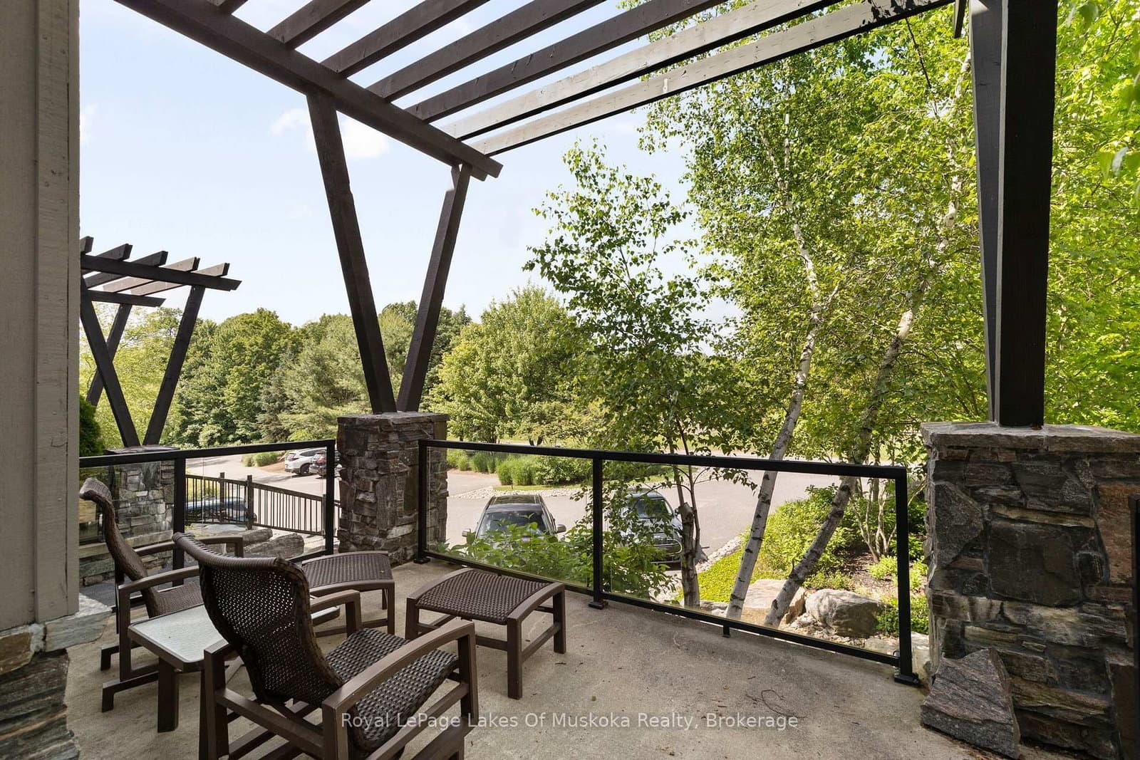 76 Carrick Trail thumbnail 20