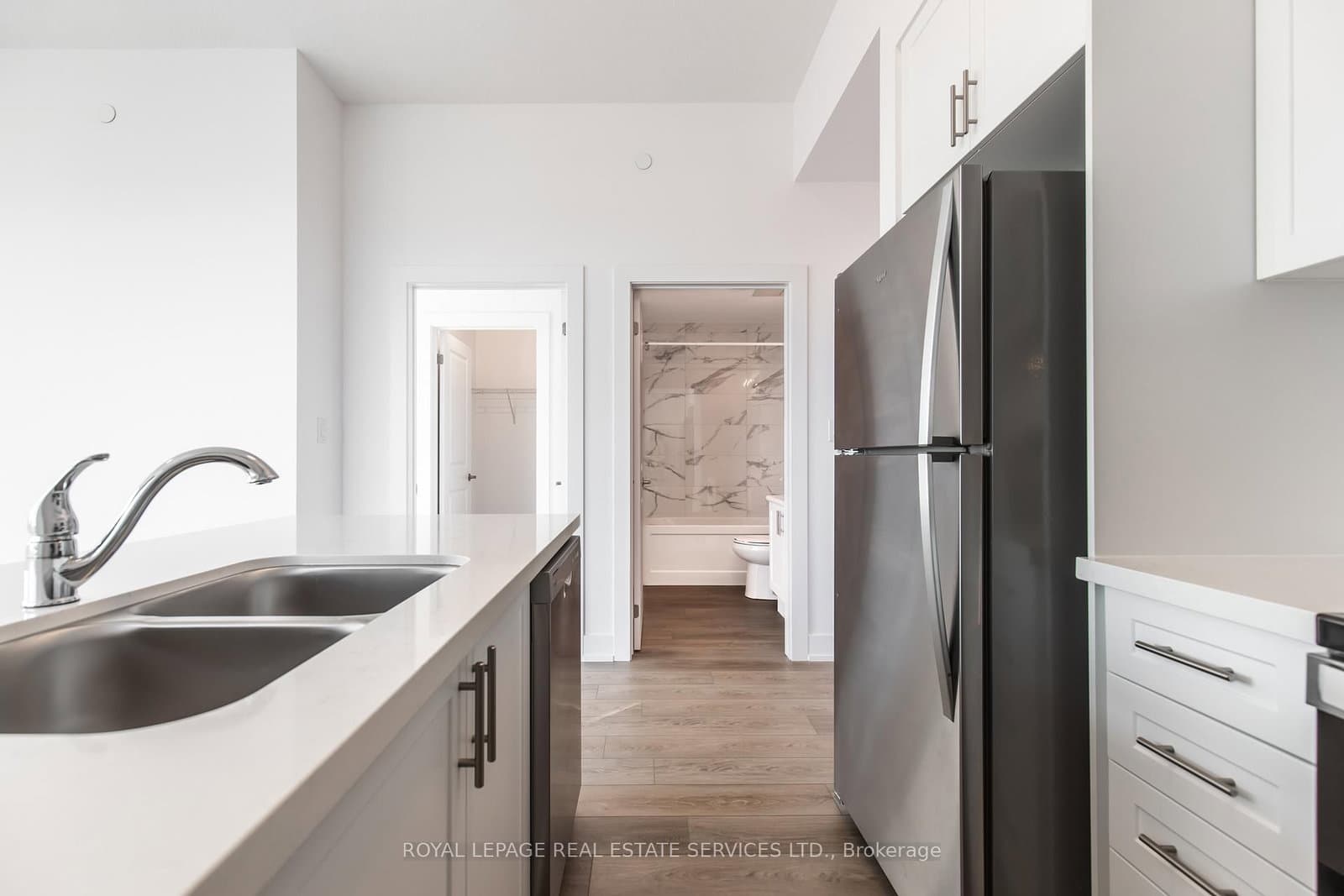 470 DUNDAS Street E, Unit 1211 thumbnail 11