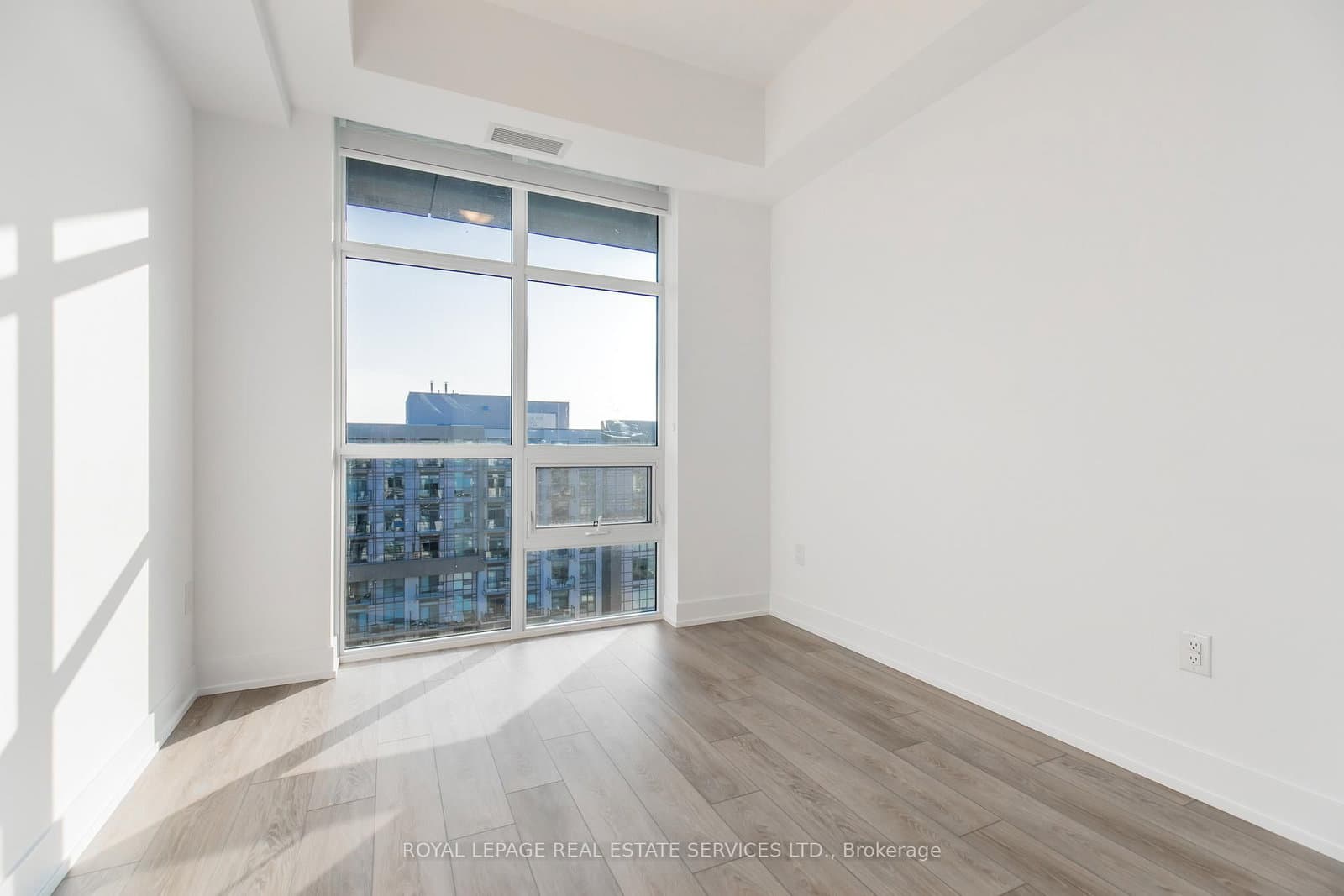 470 DUNDAS Street E, Unit 1211 thumbnail 25