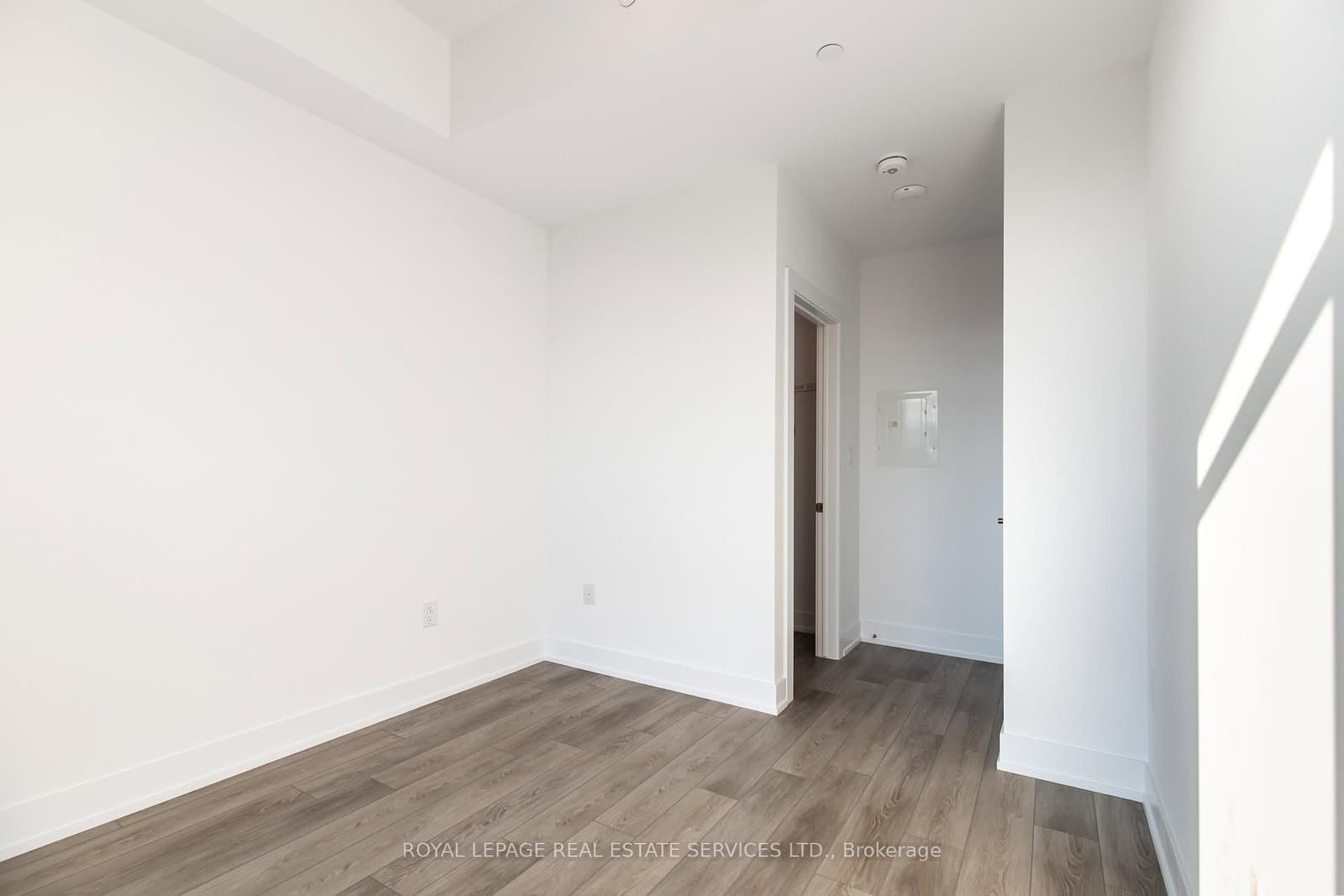 470 DUNDAS Street E, Unit 1211 thumbnail 27