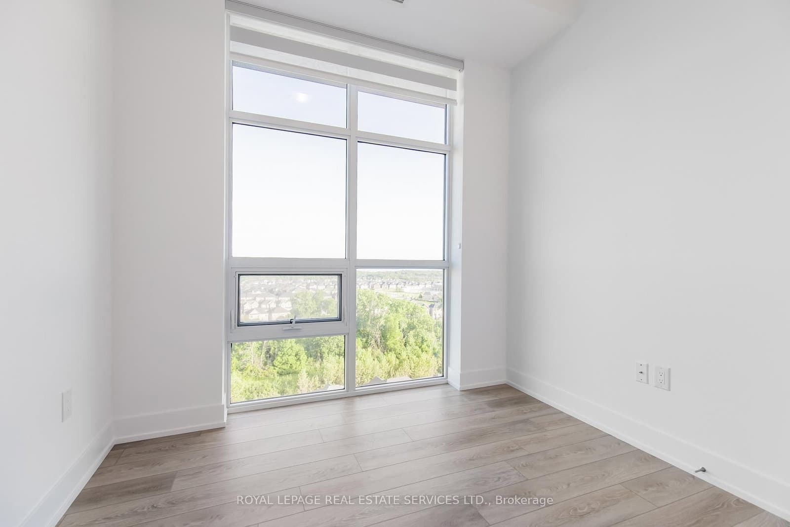 470 DUNDAS Street E, Unit 1211 thumbnail 31