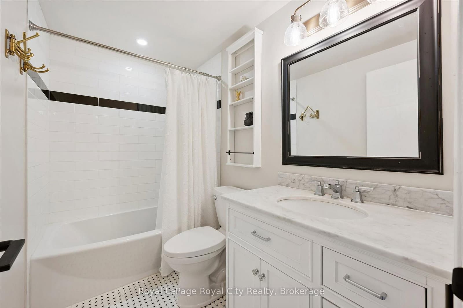 124 Gosling Gardens, Unit #12 thumbnail 22