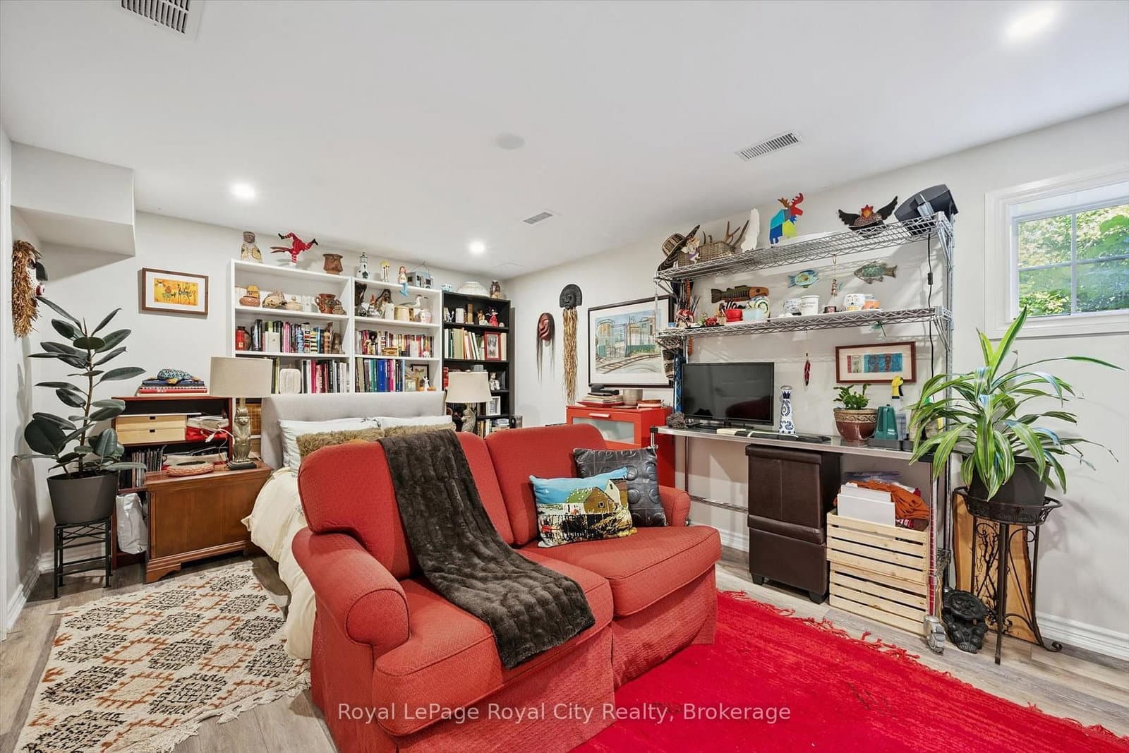 124 Gosling Gardens, Unit #12 thumbnail 24