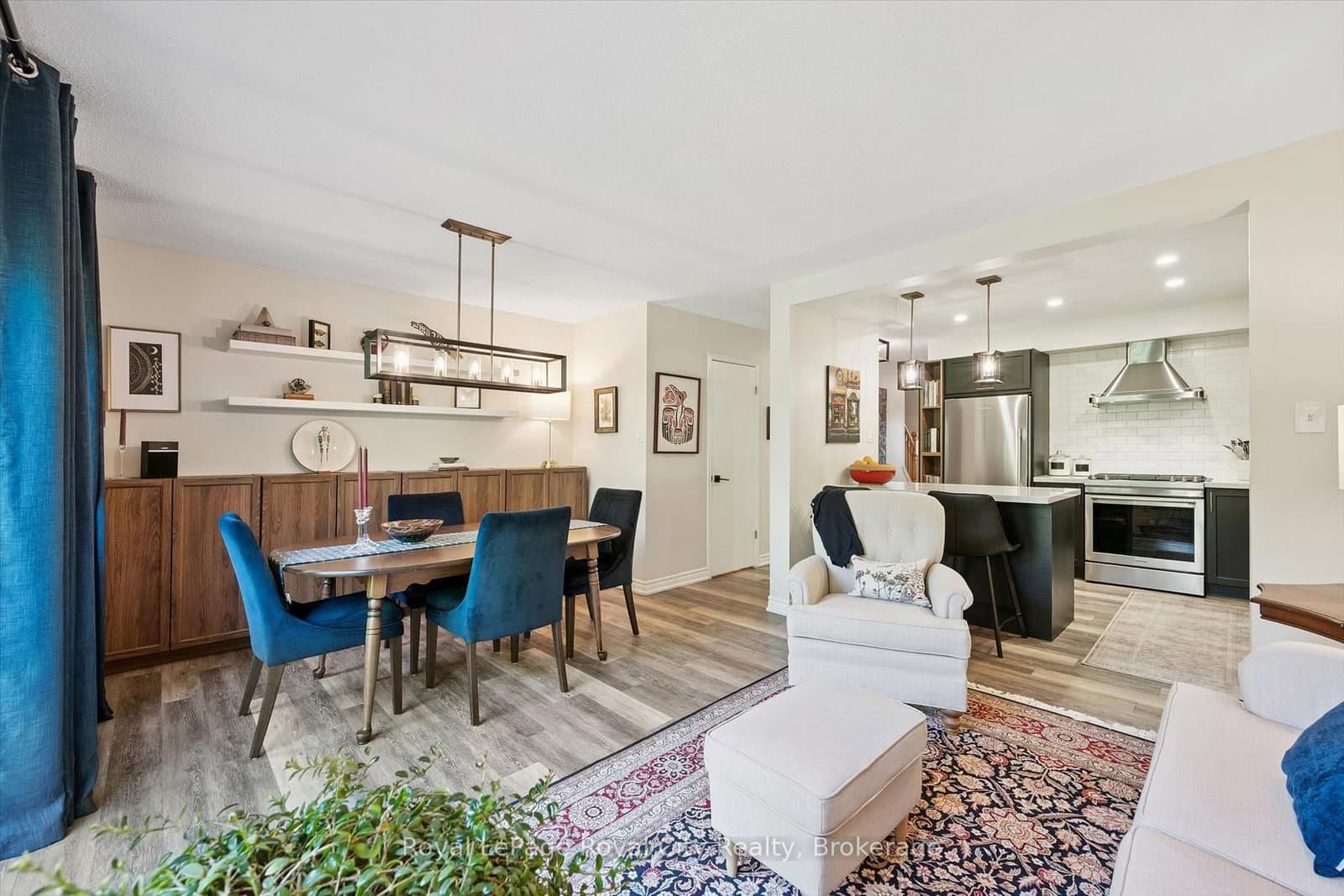124 Gosling Gardens, Unit #12 thumbnail 5