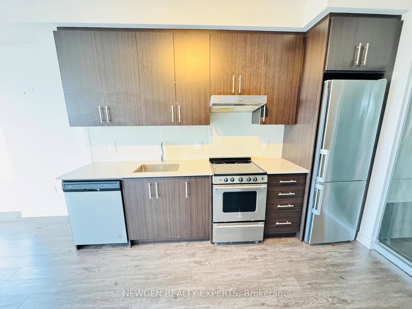 212 King William Street, Unit 1220 thumbnail 5