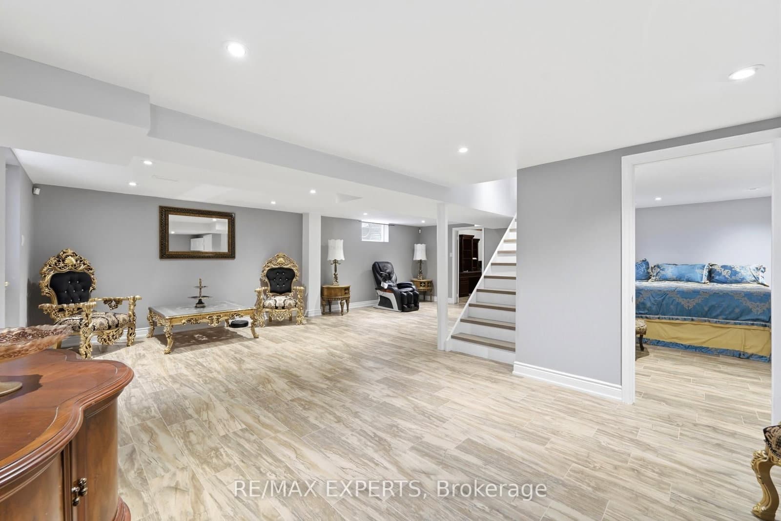 28 Stonegate Drive thumbnail 30
