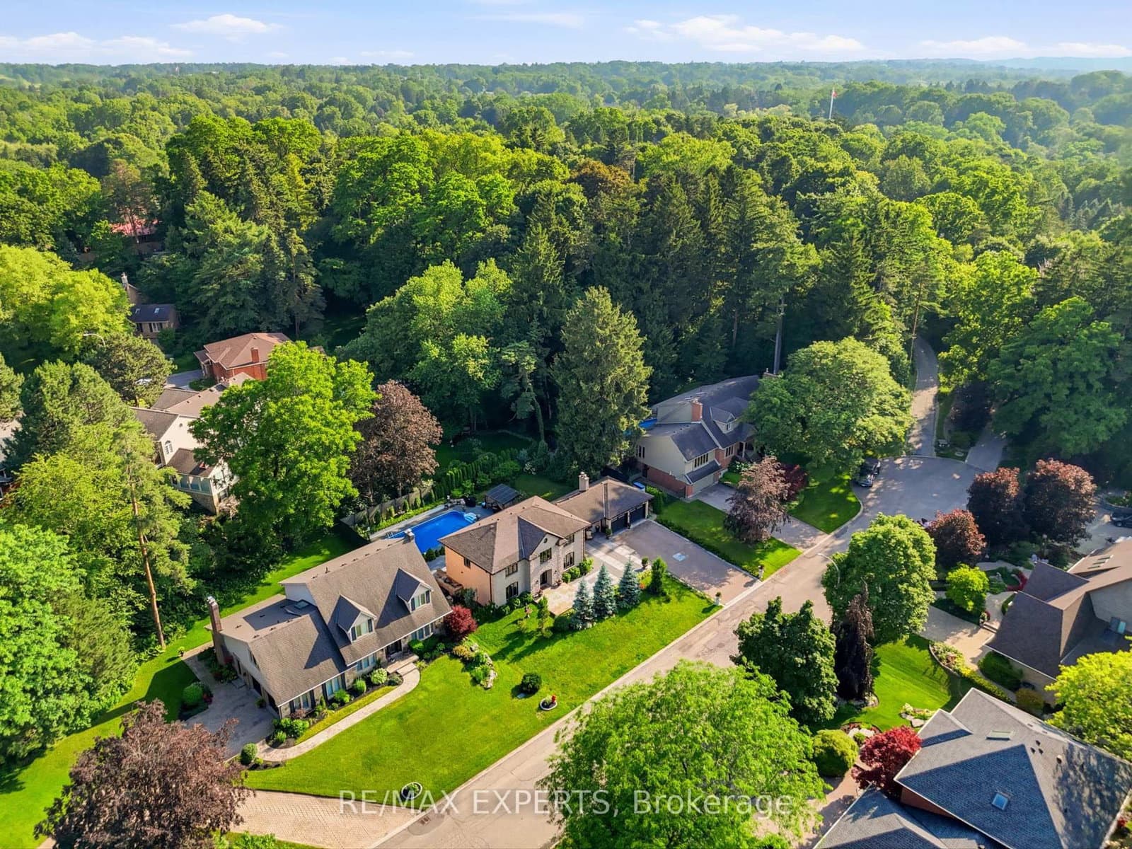 28 Stonegate Drive thumbnail 40