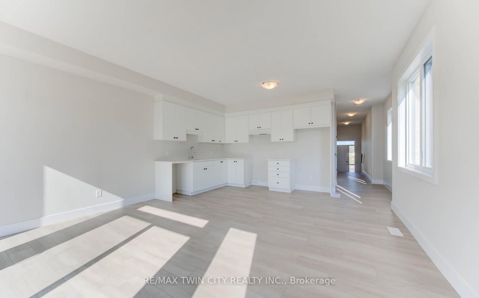 161 Dunnigan Drive thumbnail 15