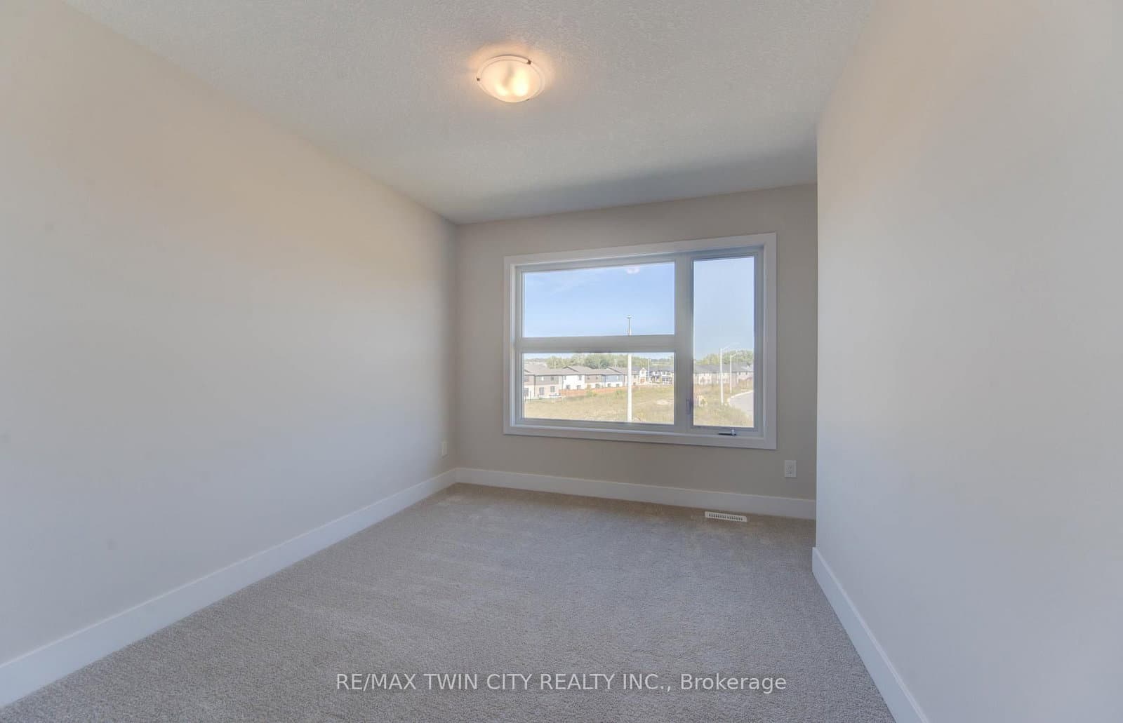 161 Dunnigan Drive thumbnail 28