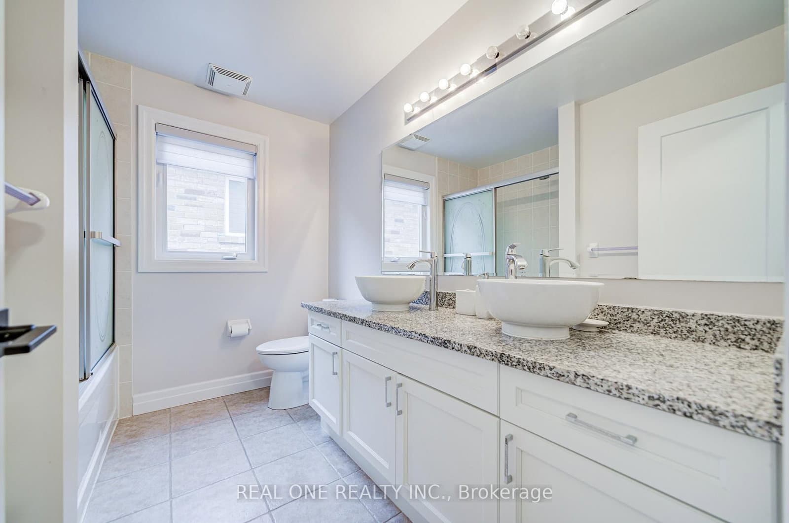 27 Cranston Street, Unit Upper thumbnail 28