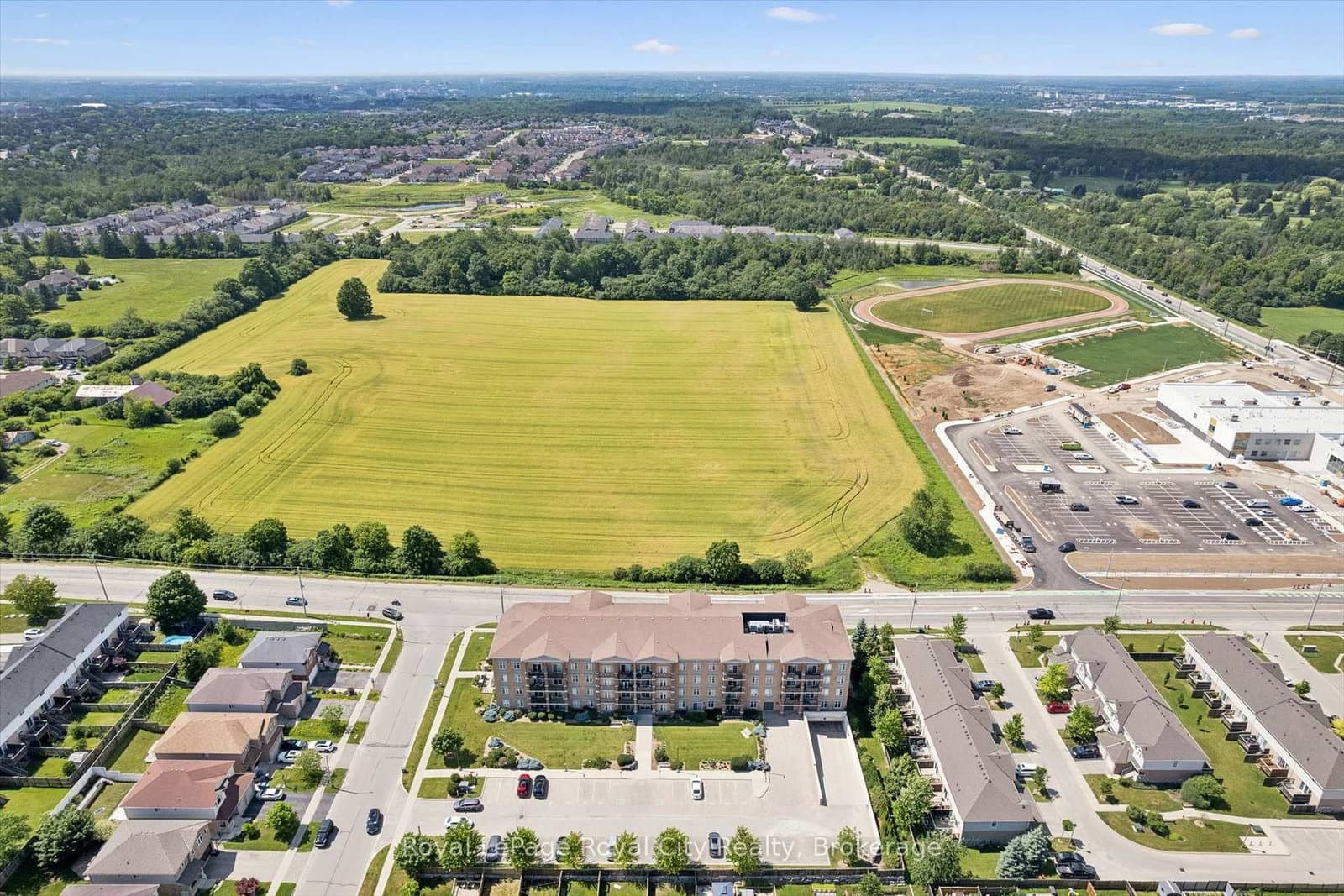 2 Colonial Drive, Unit 113 thumbnail 38