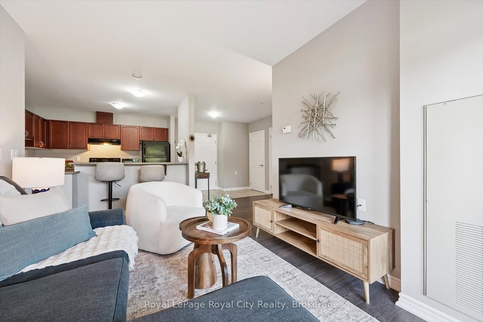 2 Colonial Drive, Unit 113 thumbnail 7