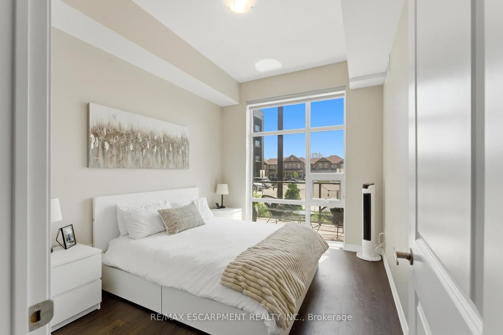 460 Dundas Street E, Unit 112 thumbnail 12
