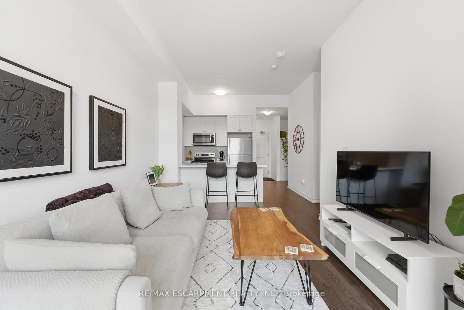 460 Dundas Street E, Unit 112 thumbnail 8