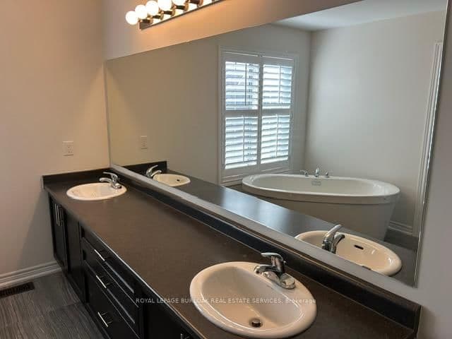 57 Macbean Crescent thumbnail 13