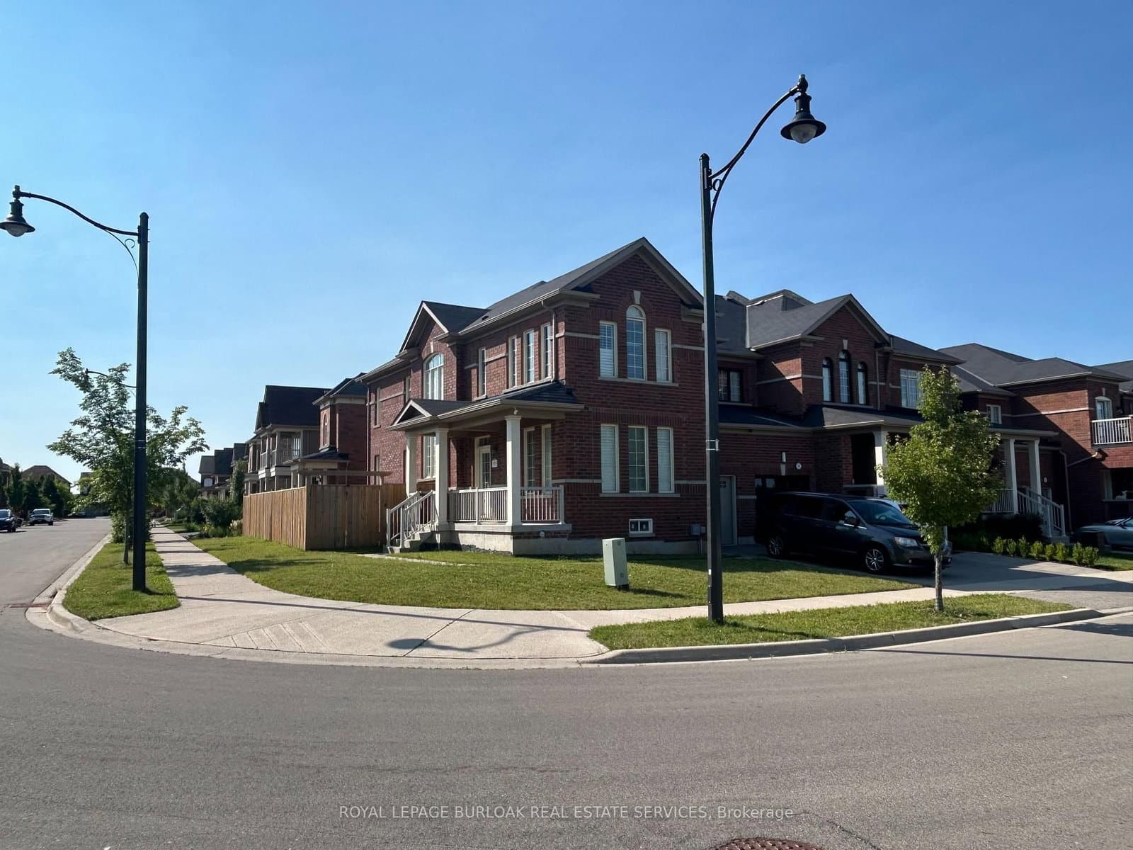 57 Macbean Crescent thumbnail 2
