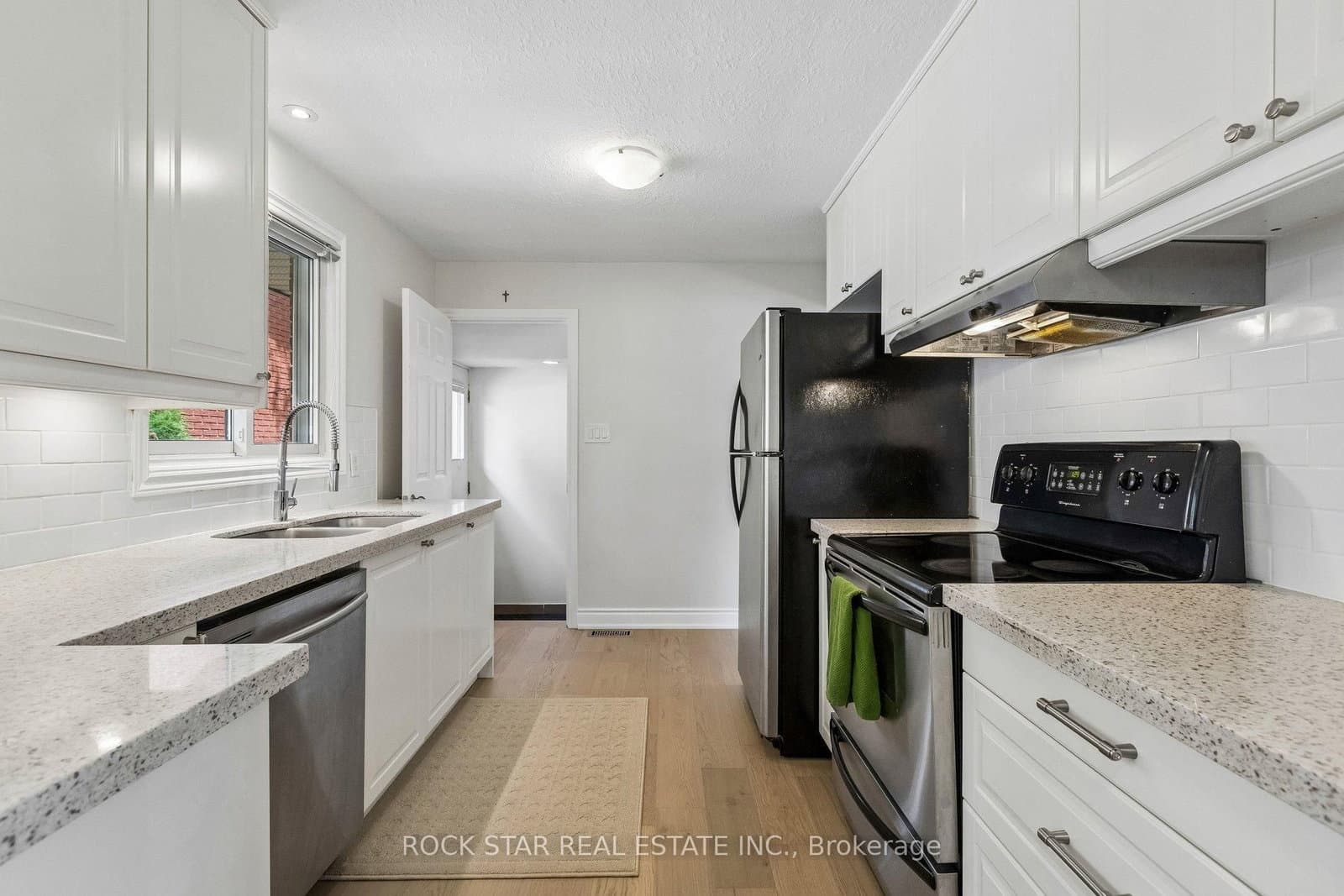 130 Hudson Crescent thumbnail 10