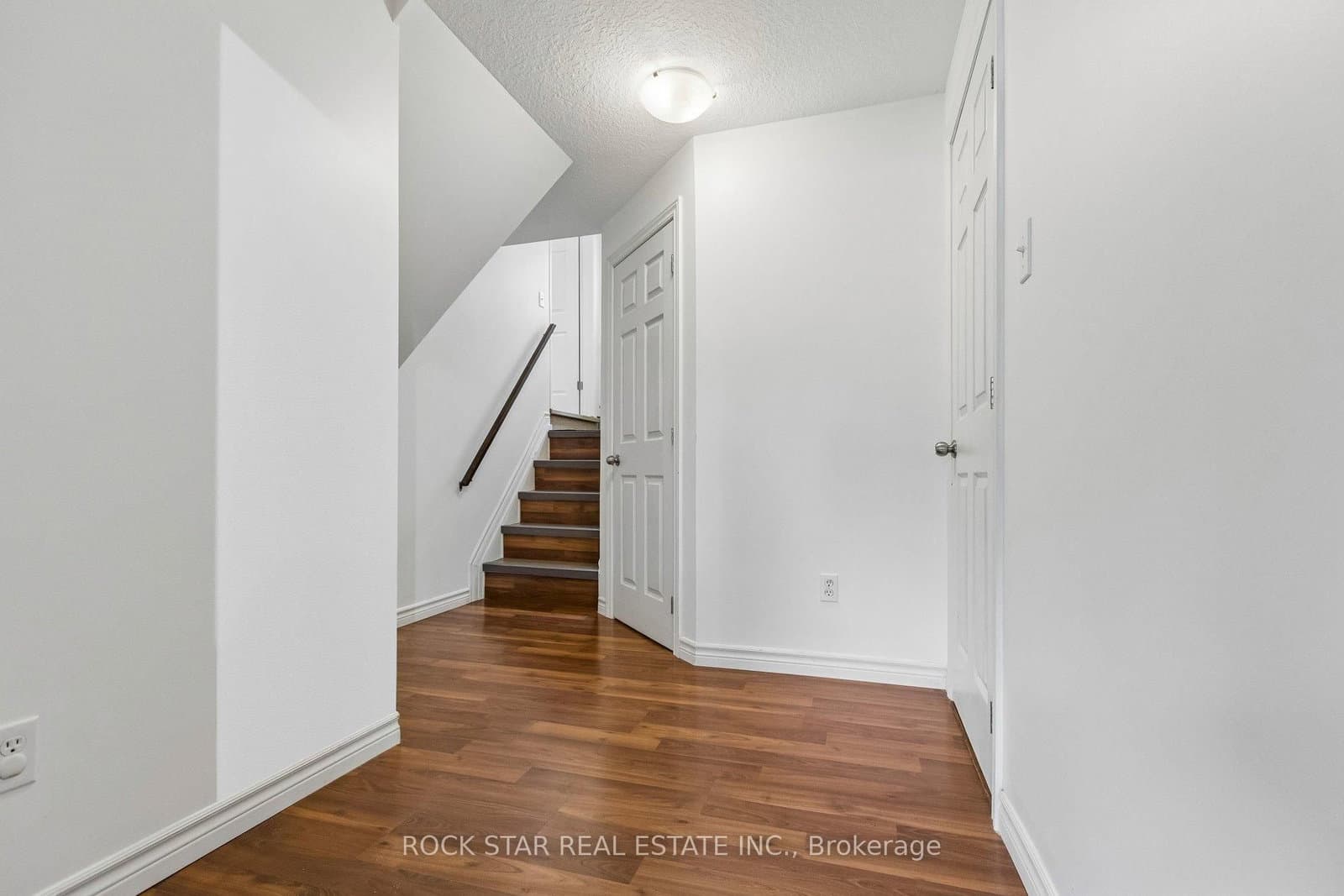 130 Hudson Crescent thumbnail 24